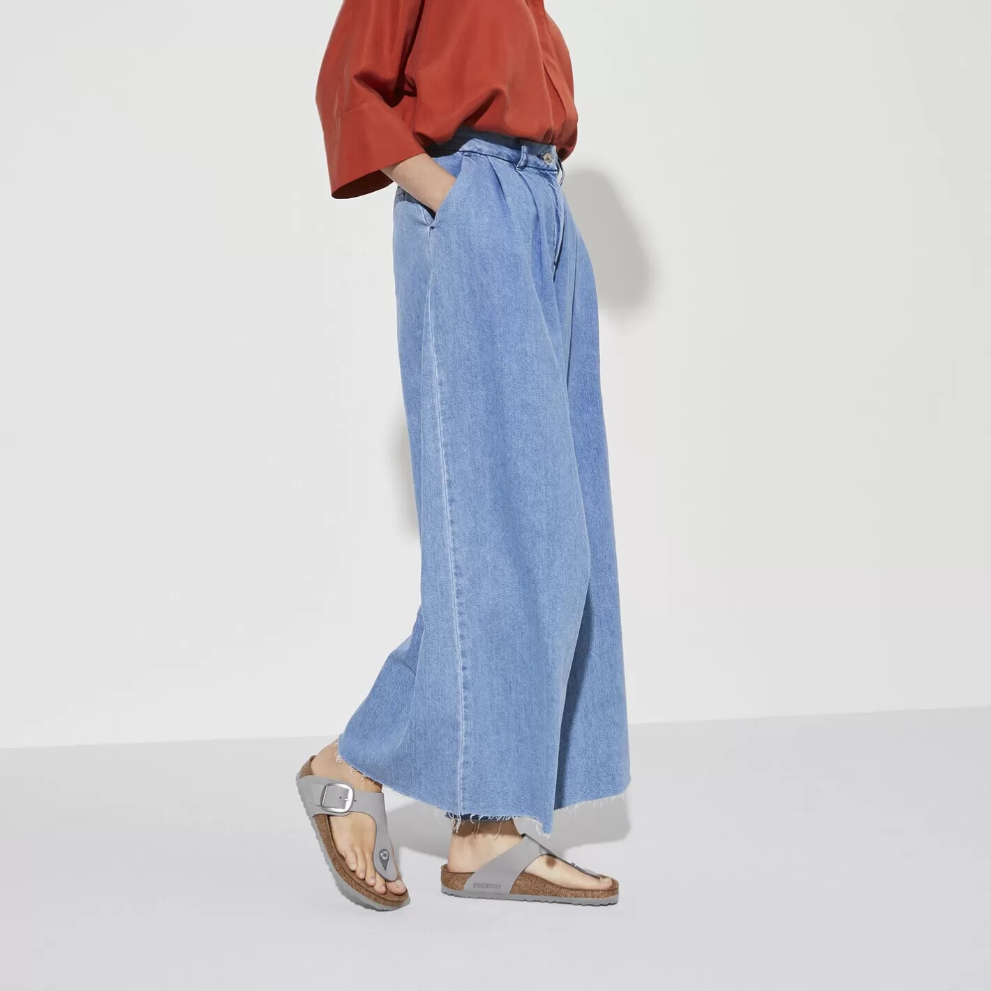 Shop Gizeh Big Buckle Femmes Tongs